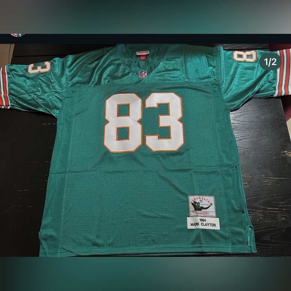 🐬🎉HOST PICK🎉🐬Teal Football Jersey with Number 83